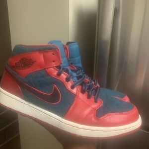 Air Jordan 1 mid Gym Red and dark sea